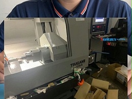 有能装津上S205既能钻孔又能铣削的高频铣吗？