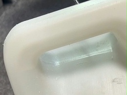 塑料油桶1mm合模线去除，看下这个效果如何？
