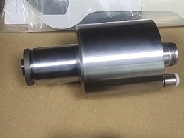 自动换刀的高速电主轴，用于去毛刺，钻孔、铣削加工