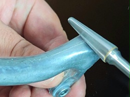 刹车离合器1-2mm铸铝毛刺，用浮动主轴+旋转锉去除效果如何？