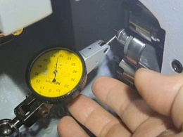 80000转高频铣加装走心机上打表测试精度，整体表现出色
