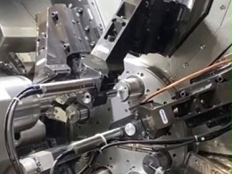 凸轮机加装6万转高速主轴钻孔侧铣加工