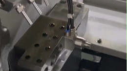 津上BO205背轴0.3mm微孔加工方案：加装8万转高频铣