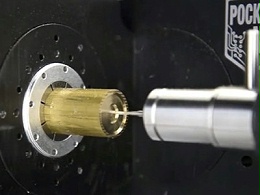 60000转高速电主轴，加装五轴数控机床进行高速铣削钻孔加工