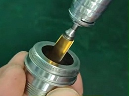 金属内圆抛光去毛刺，用40000转高转速无刷电机电动打磨机