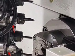 西铁城走心机铣钛合金工件螺纹，安装高频铣在B轴加工