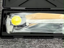 日本三丰高精度带表游标卡尺505-730