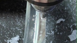 4万转MZ-3040C高速主轴，5mm亚克力水口高效切割解决方案