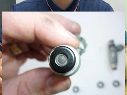 汽车发动机喷油嘴是如何使用NAKNAISHI高频铣进行加工的呢？