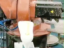 鞋底打磨就用高转速RBZ浮动主轴柔性加工