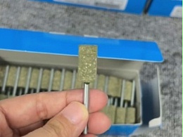 大和化成橡胶磨头，粒度220目，尺寸10x20x3mm