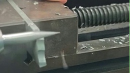 MZ-3040C高速主轴：2mm陶瓷排刀机侧面精密铣削解决方案