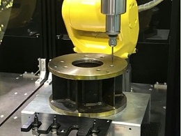 E4000自动换刀主轴NR4040-AQC搭配机器人给钢件去毛刺